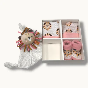 Irge Baby Set Regalo Leoncino Baby 4 Pezzi (1 Cappellino +1 Dou Dou + 1 Bavetta + 1 Paio Calzini) Art. Ir1234