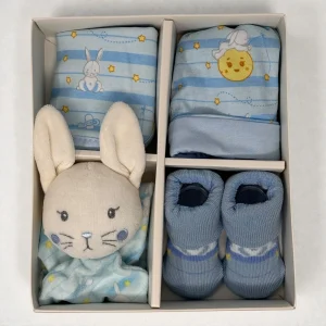 Irge Baby Set Regalo Coniglietto Baby 4 Pezzi (1 Cappellino +1 Dou Dou + 1 Bavetta + 1 Paio Calzini) Art. Ir1236