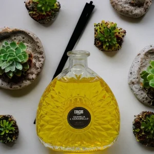 Irge Casa - Profumatore Diffusore Di Essenza (vaniglia E Caramello) Con Bastoncini Di Fibra Di Bambu'  700ml  Art. Pro6398a