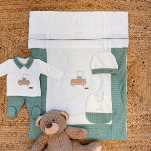 Uscita clinica caldo cotone neonato con orsetto in auto verde