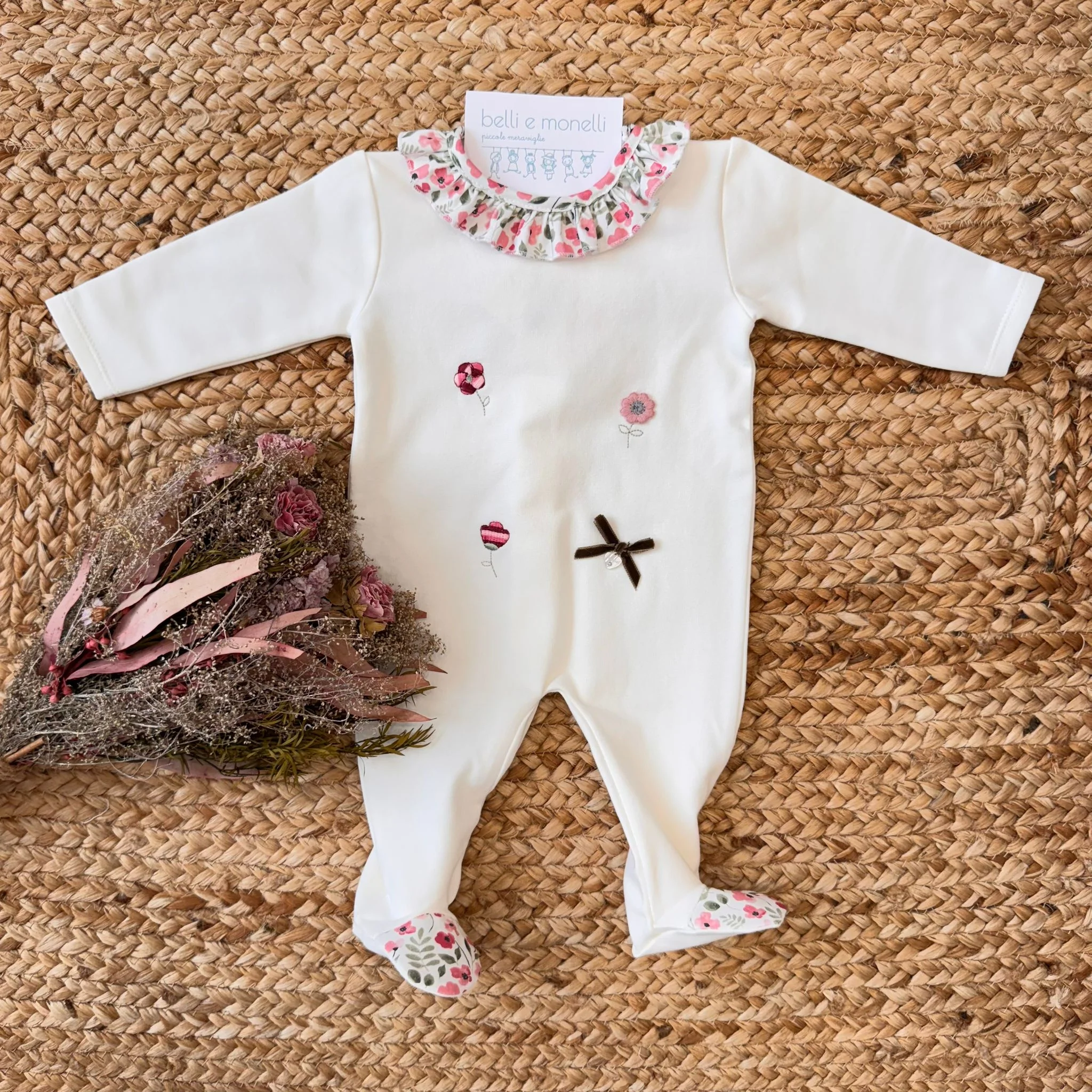 Tutina neonata caldo cotone con fiori rosa e colletto volant - immagine 2