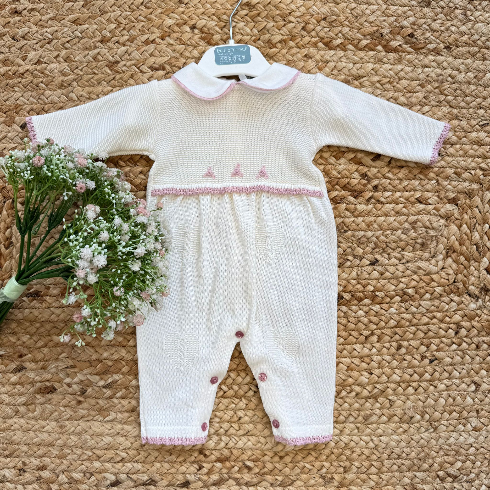 Tutina neonata panna e rosa con ricami - immagine 2