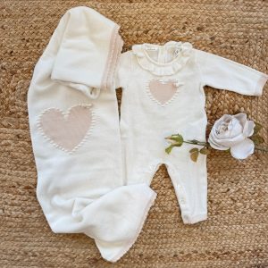 Set nascita neonata panna con cuore