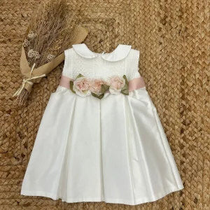 ABITO BATTESIMO CON COLLETTO E FIORI ROSA