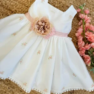 Abito elegante ricamato