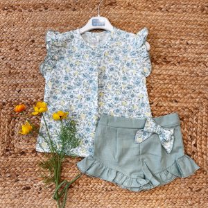 COMPLETO BIMBA CON MAGLIETTA A FIORI E LIMONI E SHORTS VERDI CON FIOCCO