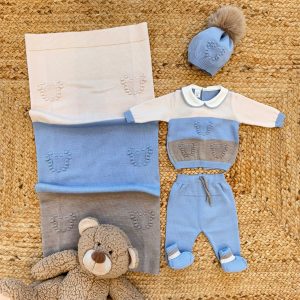 Set nascita neonato in pura lana azzurro e beige con ricamo cuori