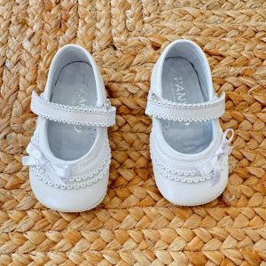 SCARPA CULLA BIANCA TRAFORATA CON FIOCCO