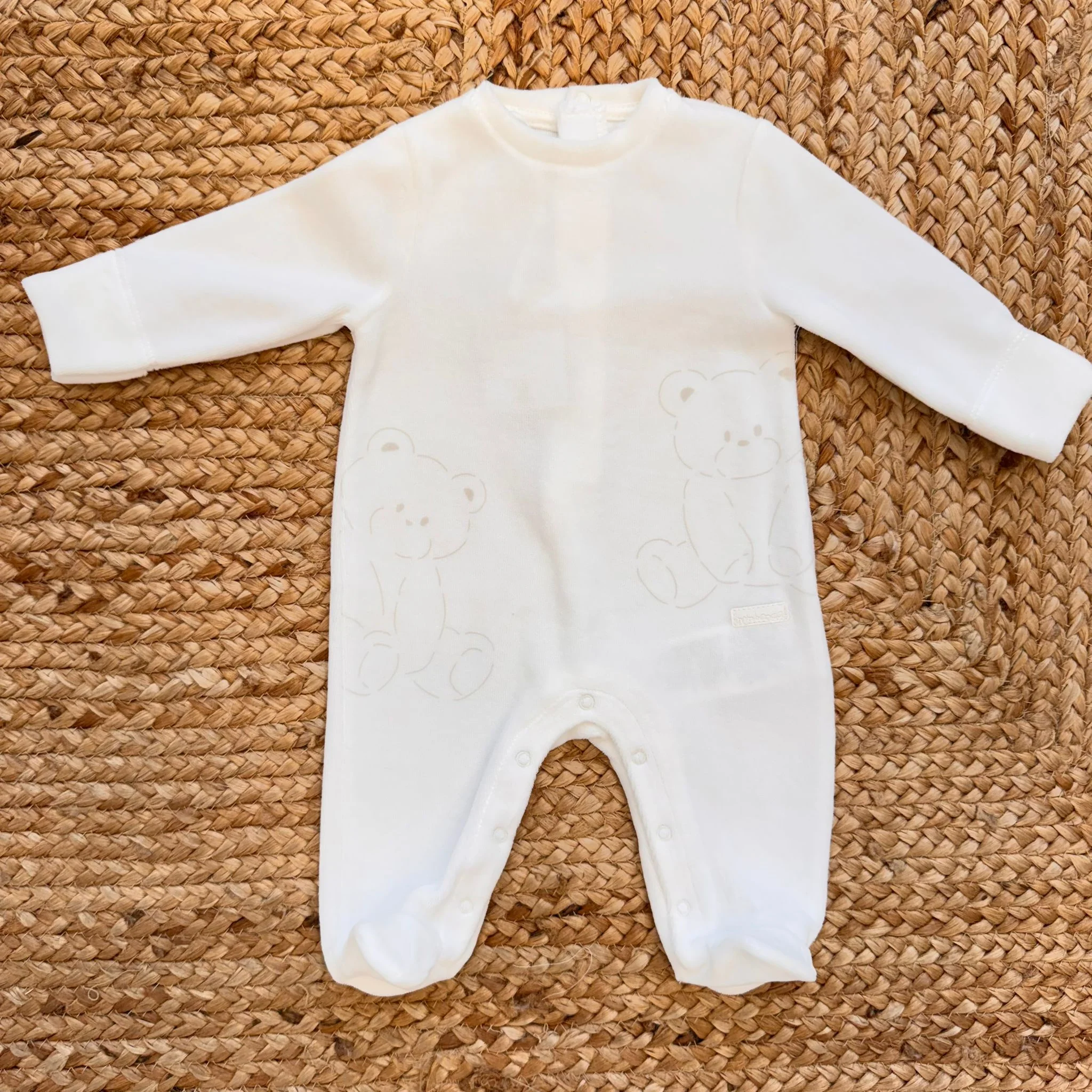 Tutina ciniglia panna neonato con orsetti tono su tono - immagine 2