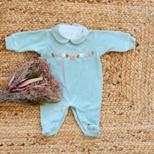 Tutina neonata in ciniglia rosa con ricamo floreale