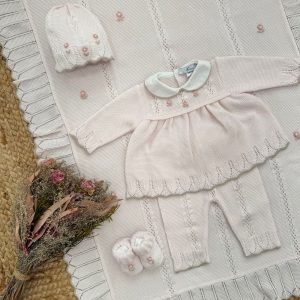 Uscita clinica neonata in cotone 100% rosa cipria con ricami floreali