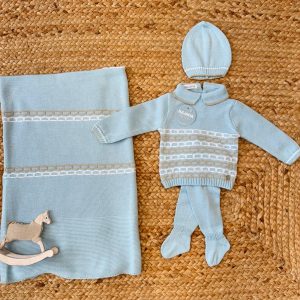 Uscita clinica neonato azzurro con copertina coordinata